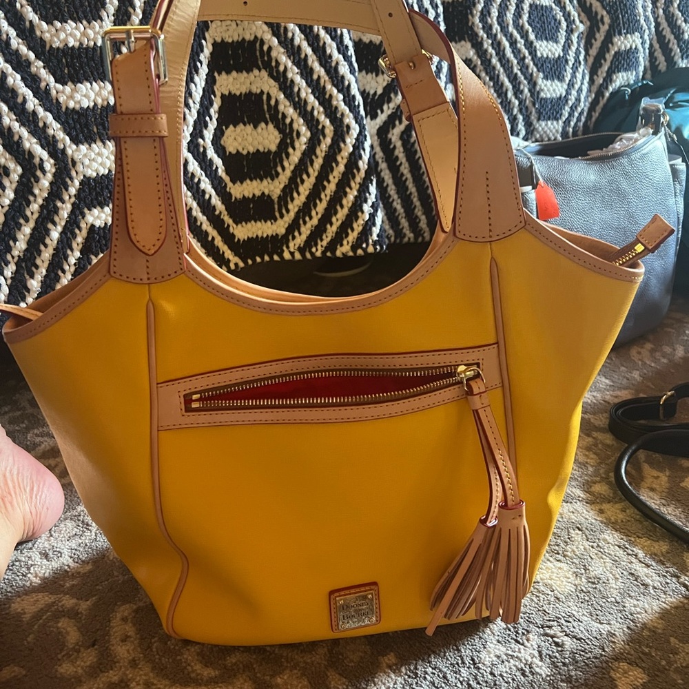DooneyBourke new with out tag never use comes with dust bag
